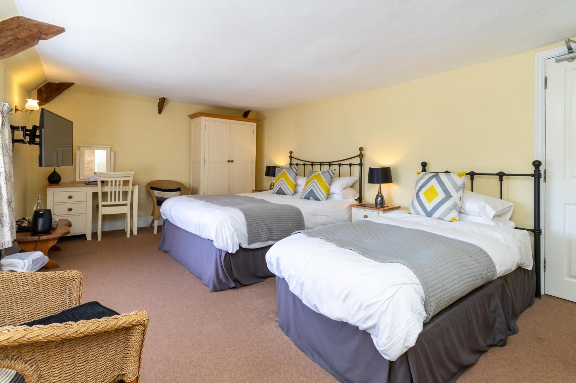 New Inn Crediton Room photo